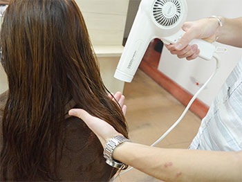 リバイバル美容液ヘアカラープロセス3