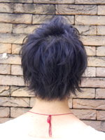 黒髪ショート 後ろ